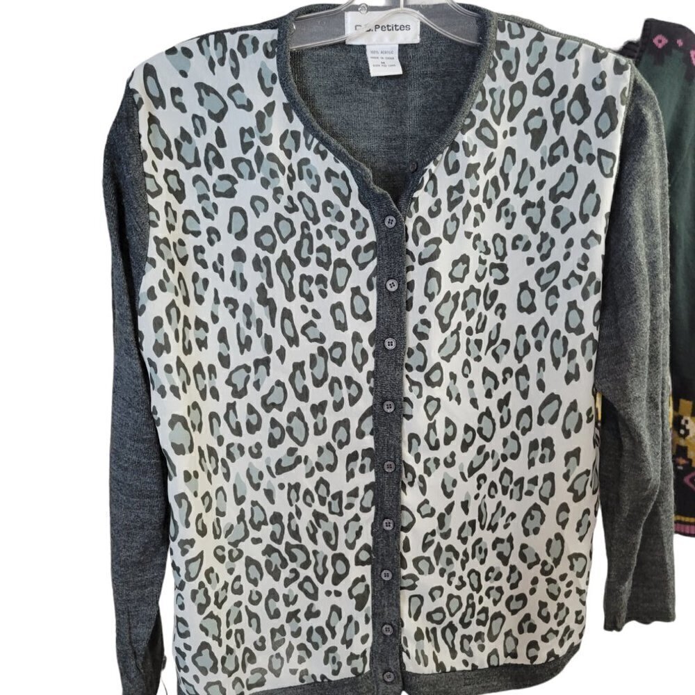 CD  Cardigan